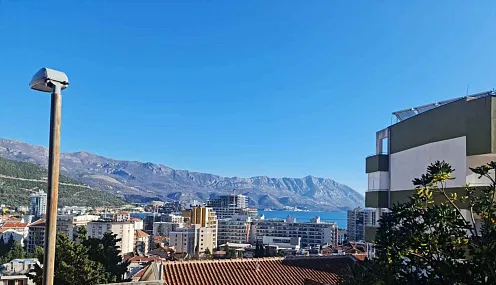 Two apartments in Budva in a quiet location 